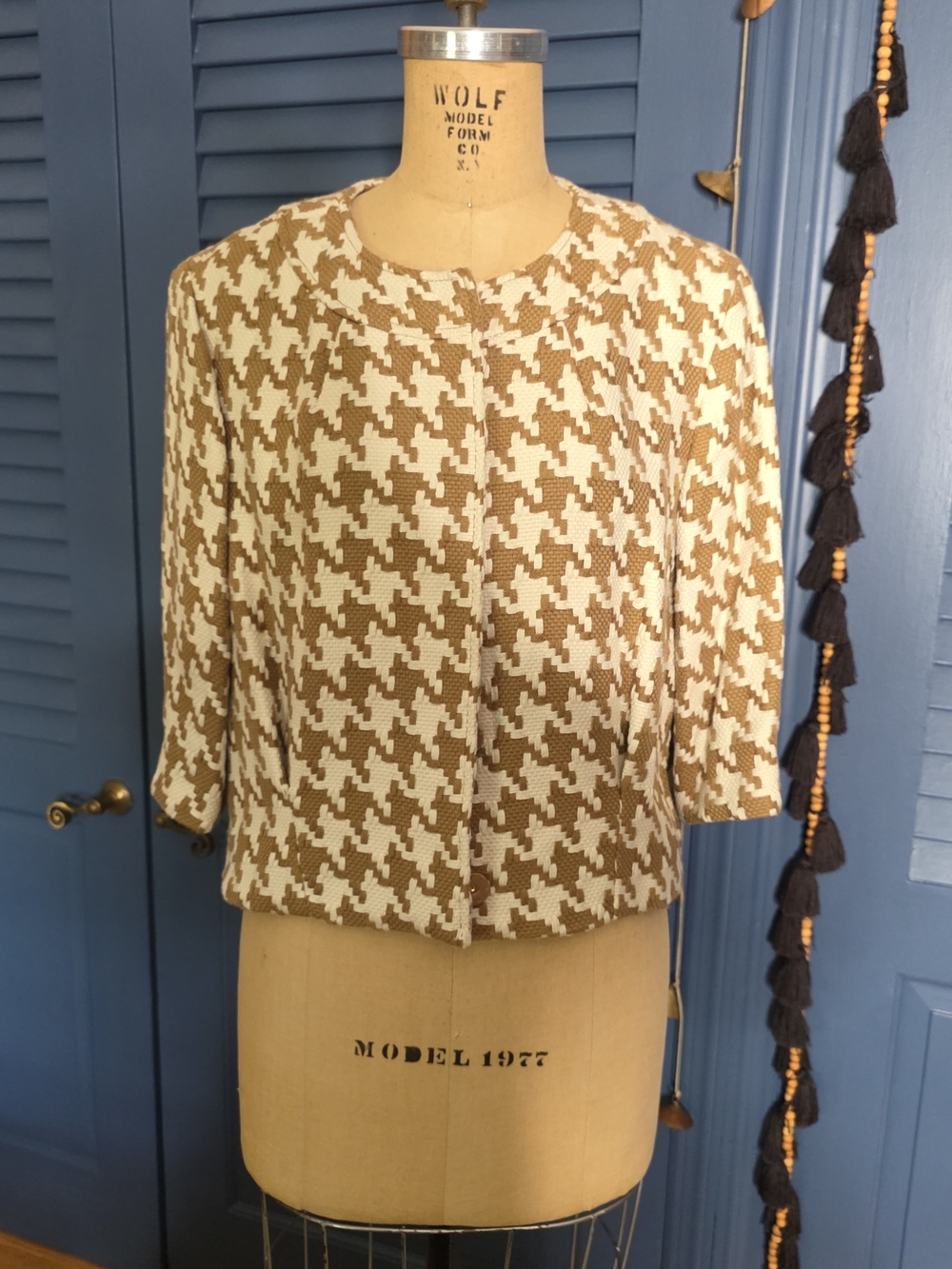 Michael Kors Beige and White Houndstooth Knit Top